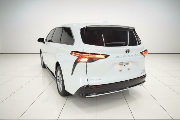 Used Toyota SIENNA 2024 2.5L Hybrid Four-Wheel Drive Prestige Edition