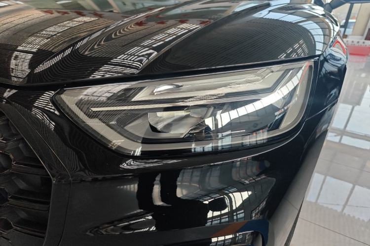 Used Audi Q5L 2023 40T Luxury Dynamic Model
