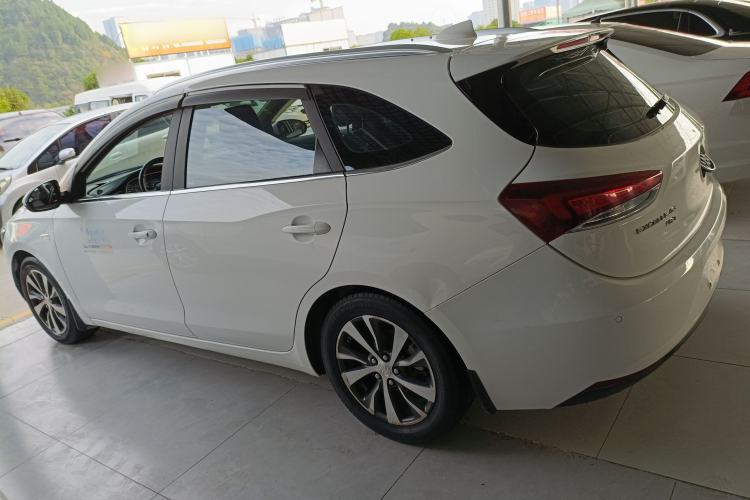 Used Buick Excelle GX 2019 18T Automatic Connected Elite Model China VI Standard