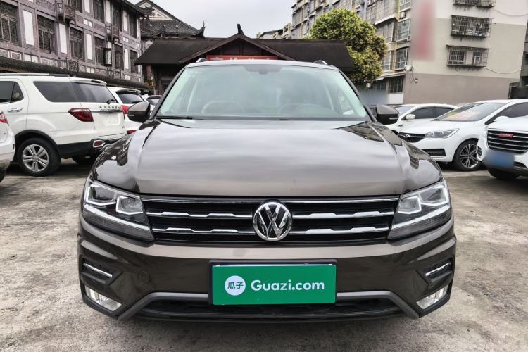 Used Volkswagen Tiguan L 2017 330TSI Automatic Two-Wheel Drive Luxury Edition Front