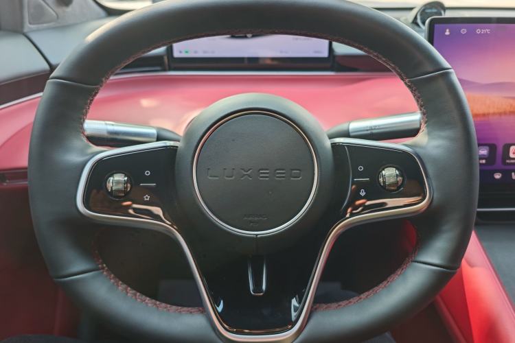 Used Hima Luxeed R7 2024 Pure Electric 667km Pro Interior 10