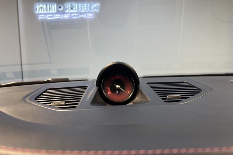 Used Porsche 911 2020 Carrera 4 3.0T Interior 4