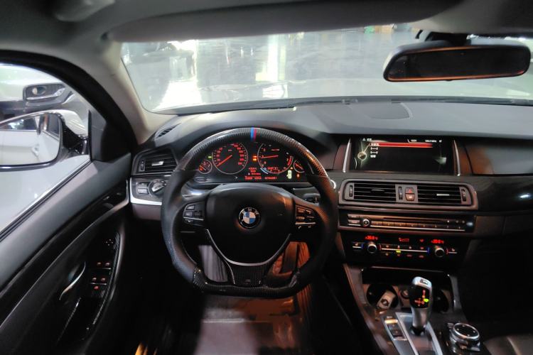 Used BMW 5 Series 2014 525Li Luxury Design Package