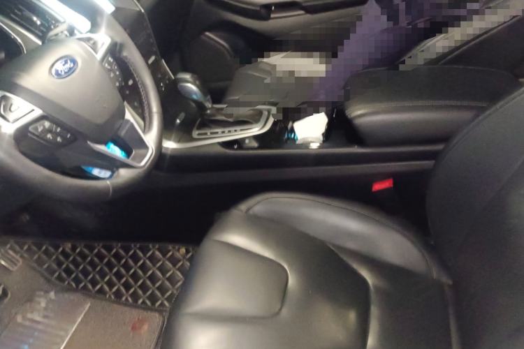 Used Ford Edge 2015 2.0T GTDi Four-Wheel Drive Prestige Model Left Front Seat