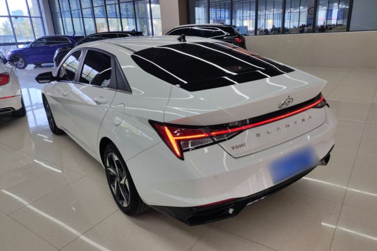 Used Hyundai Elantra 2022 1.5L CVT LUX Prestige Edition