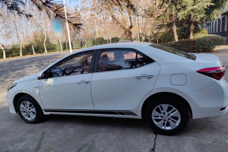 Used Toyota Corolla 2014 1.6L Manual GL