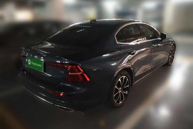 Used Volvo S60 2021 T4 Zhiyi Luxury Edition
