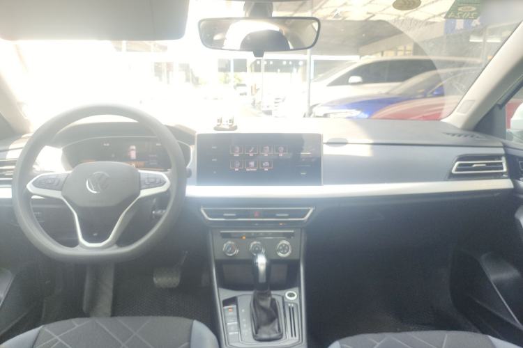 Used Volkswagen Lavida 2023 1.5L Automatic De Yi Edition Center Console