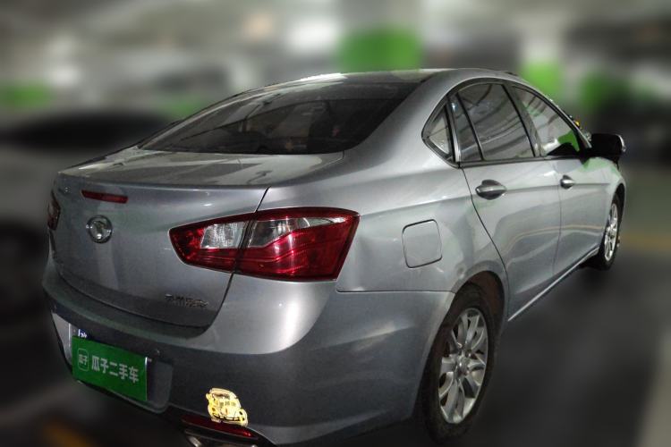 Used Soueast V5 Lingzhi 2012 1.5L Manual Comfort Edition Rear Right 45 Deg