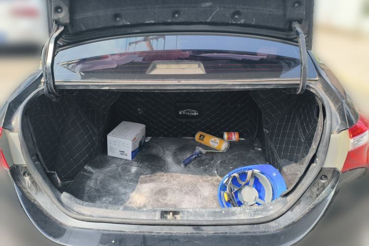 Used Toyota Corolla 2014 1.6L CVT GL-i Trunk