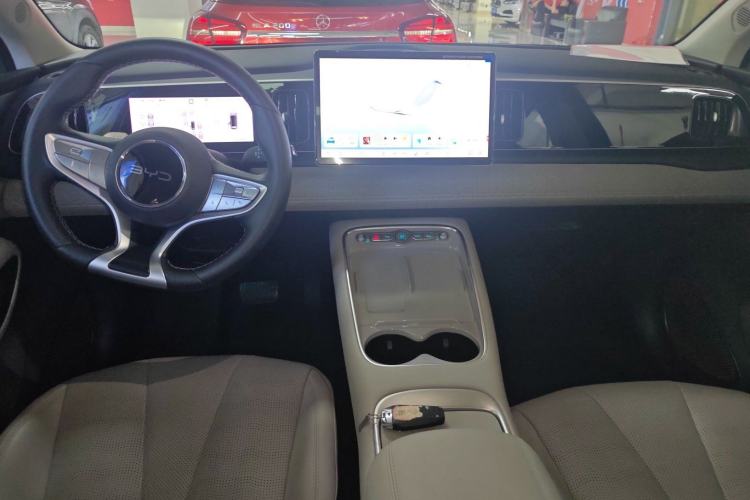 Used BYD Sealion 05 EV 2025 520 km Smart Cruise Version Center Console