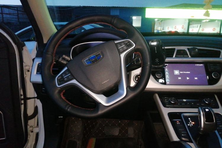 Used Geely Auto Emgrand X7 Sport 2020 1.8TD DCT Two-Wheel Drive Smart Connect 4G-Enabled Version Steering Wheel