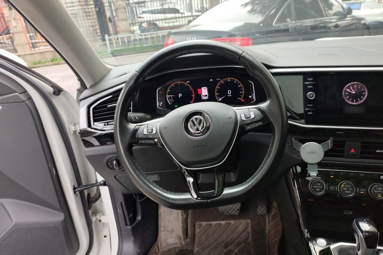 Used Volkswagen Tayron 2019 330TSI Two-Wheel Drive Luxury Model China VI Standard