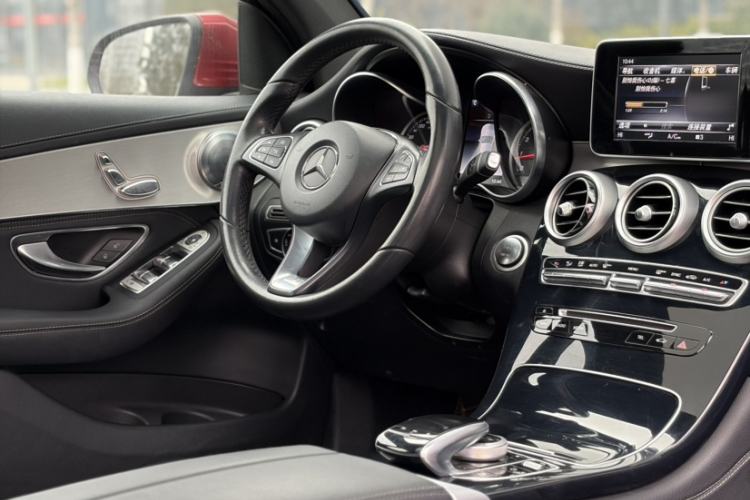 Used Mercedes-Benz GLC 2019 GLC 200 4MATIC
