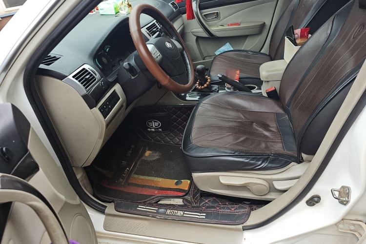 Used Bestune B70 2012 1.8L manual Comfort trim level