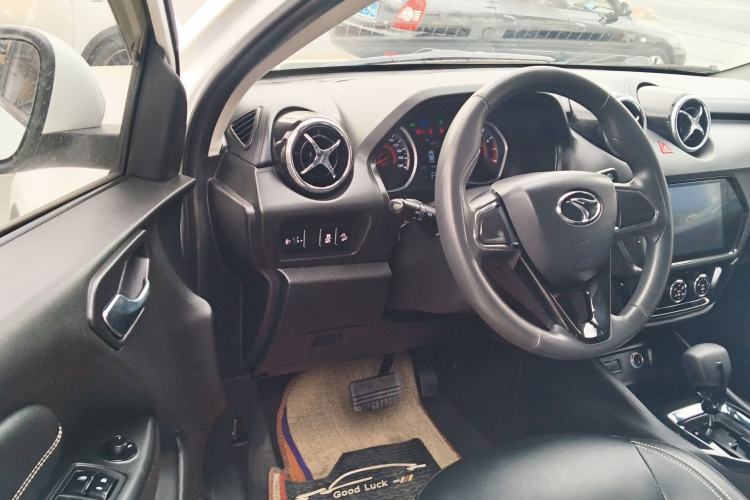 Used Soueast DX3 2019 1.5T CVT Luxury Version China VI Standard Driver Seat