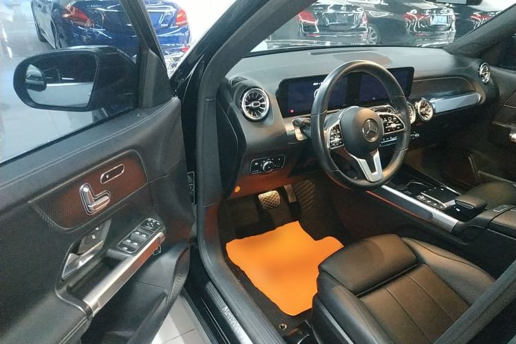 Used Mercedes-Benz GLB 2021 GLB 200 Fashion Model