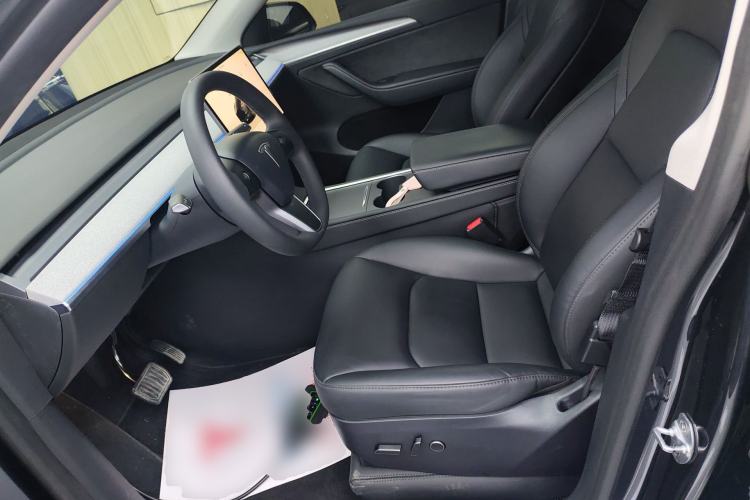 Used Tesla Model Y 2024 Rear-Wheel-Drive Version Left Front Seat