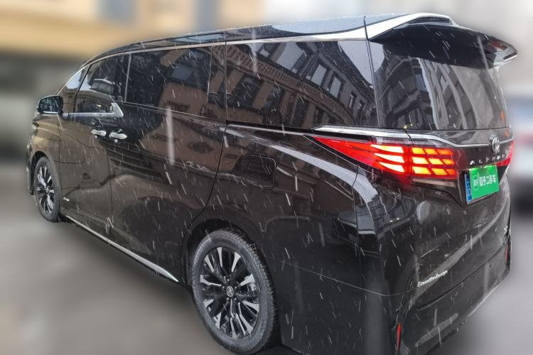 Used Toyota Alphard 2024 Dual-Engine 2.5L Deluxe Edition