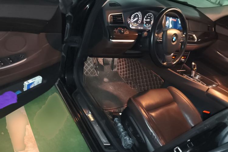 Used BMW 5 Series GT 2014 528i Luxury Edition
