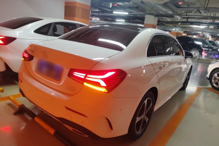 Used Mercedes-Benz A-Class 2022 Revised Version A 200 L Sport Sedan Fashionable Style
