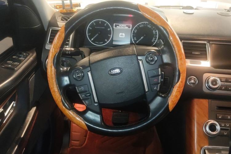 Used Land Rover Range Sport 2010 5.0 SC V8 HSE Steering Wheel