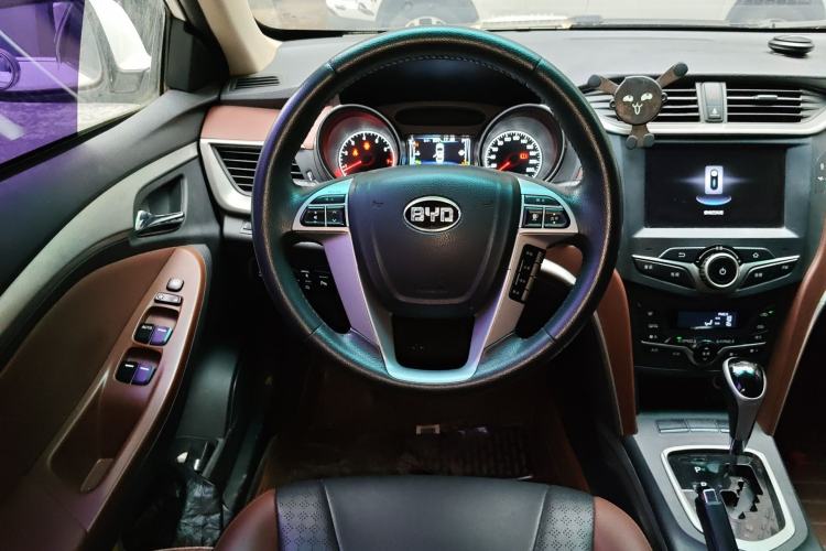 Used BYD G5 2014 1.5TID Automatic Prestige Model