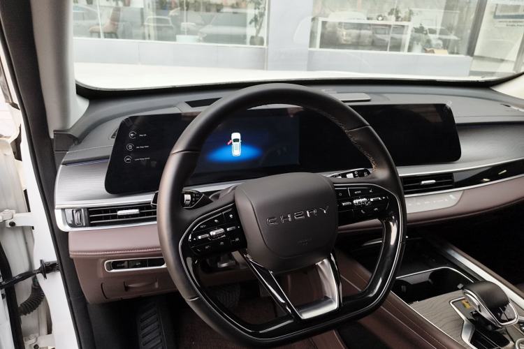 Used Chery Tiggo 8 PRO 2022 390T Two-Wheel Drive Vast Edition 5 Seats Steering Wheel