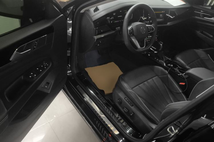 Used Volkswagen Passat 2024 380TSI Elite Edition
