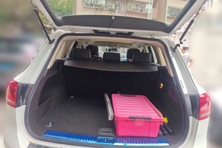 Used Volkswagen Touareg 2014 3.0 TSI New Edition Trunk