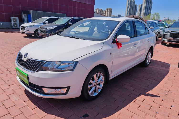 Used Skoda Rapid 2015 1.6L Automatic Smart Selection Model