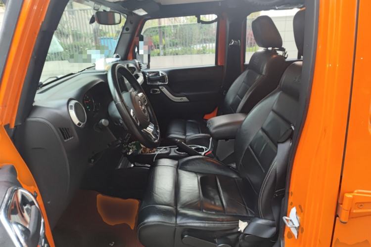 Used Jeep Wrangler 2012 3.6L Sahara Four-Door Edition
