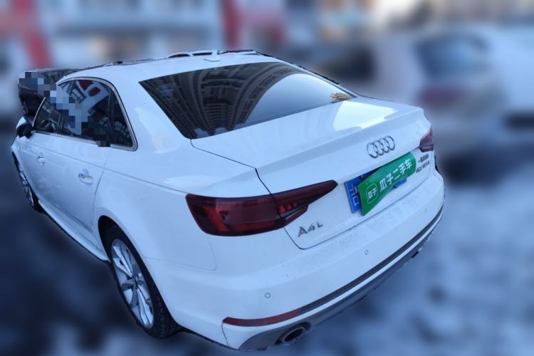 Used Audi A4L 2018 30th Anniversary Edition 40 TFSI Fashion Model
