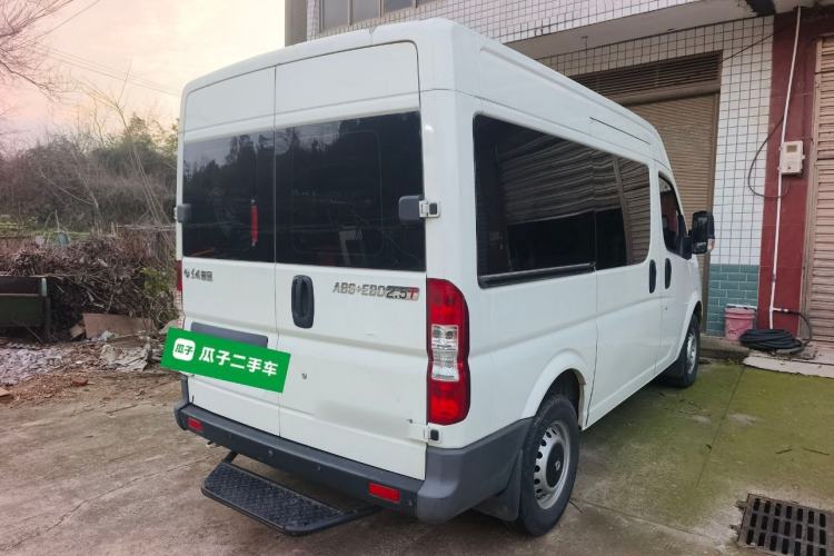 Used Dongfeng Yufeng 2016 2.5T Lingyun Van Short Wheelbase Mid-Roof China V Standard ZD25 Rear Right 45 Deg