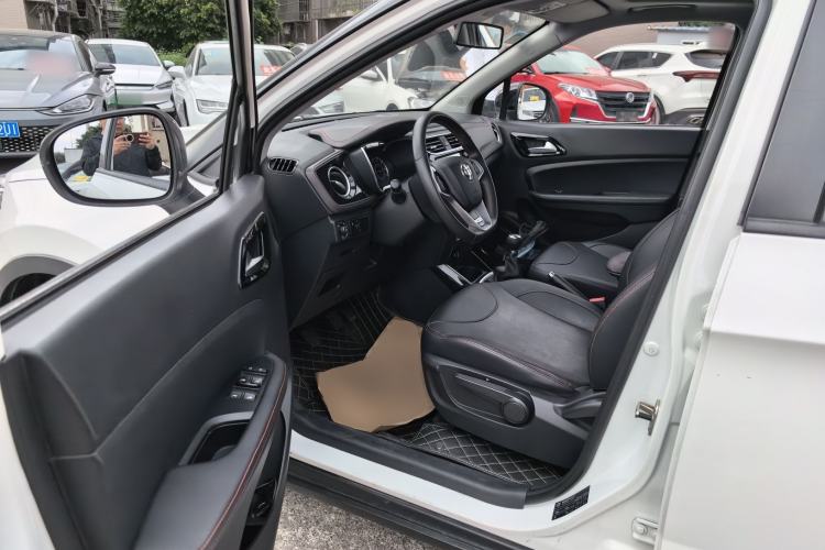 Used Brilliance V3 2016 1.5L Manual Smart Version
