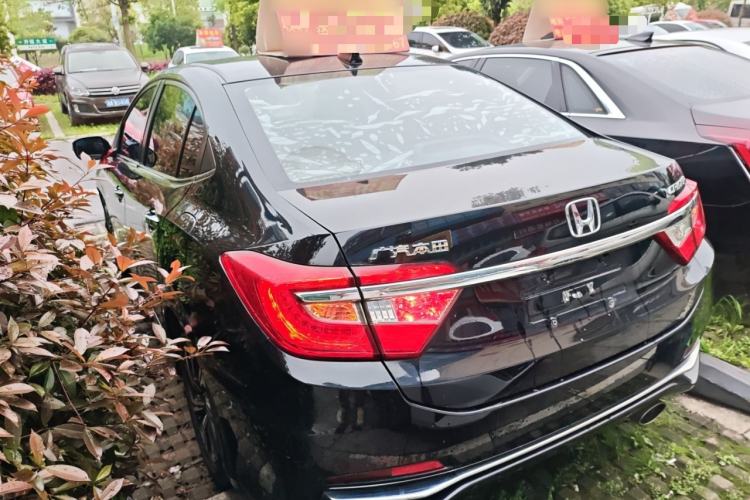 Used Honda Crider 2016 1.8L CVT Comfort Version Exterior 2