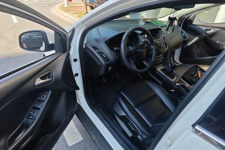 Used Ford Focus 2012 Hatchback 1.6L Manual Comfort Model