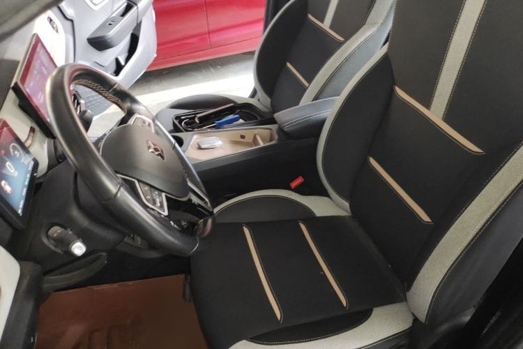 Used SOL E10X 2021 302 km Range Luxury Version 30.2 kWh Left Front Seat