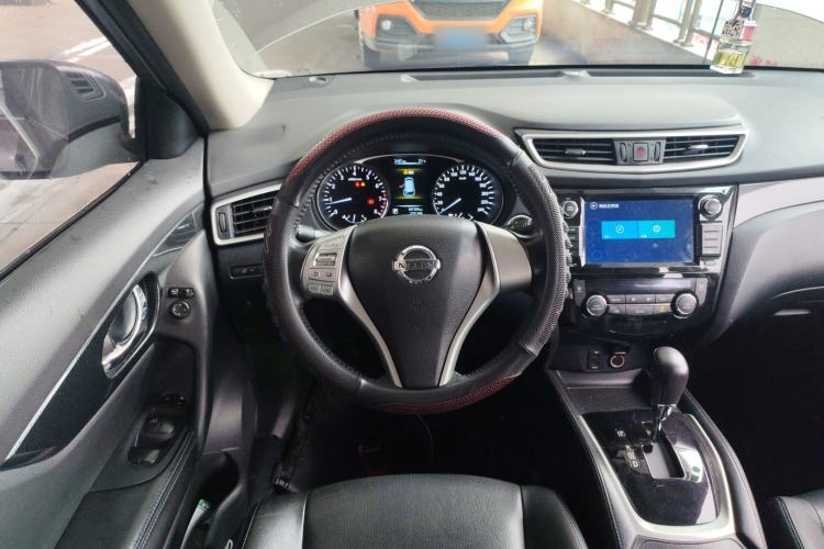 Used Nissan X-Trail 2014 2.5L CVT Leading Edition 4WD Steering Wheel
