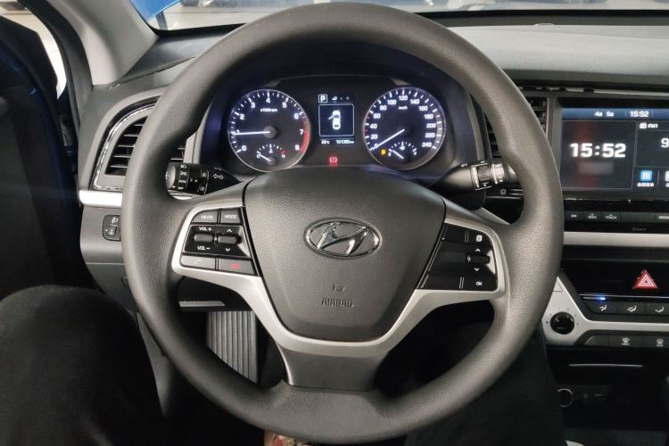 Used Hyundai Elantra (6th Generation / Lingdong) 2016 1.6L Automatic ZhiXuan – Elite Version Steering Wheel