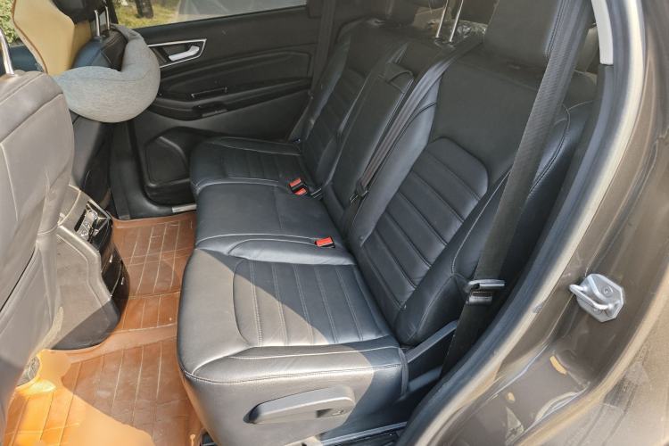 Used Ford Edge 2016 EcoBoost 245 Four-Wheel Drive Titanium Edition 7-Seater
