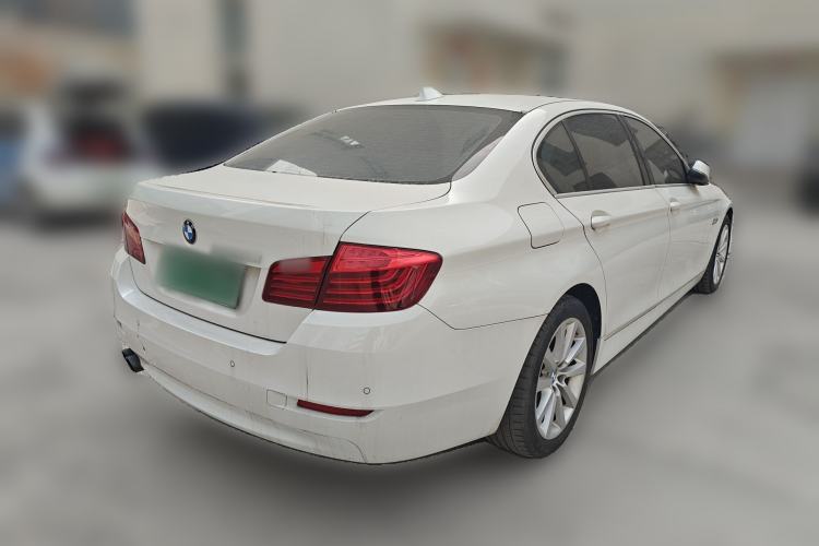 Used BMW 5 Series 2014 530Li Leading Model Rear Right 45 Deg