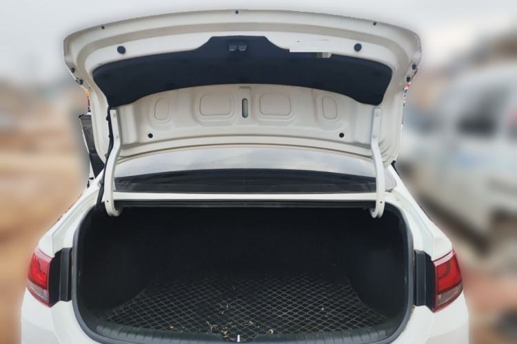 Used Hyundai Celesta 2020 1.6L Automatic GL Enjoyable Edition