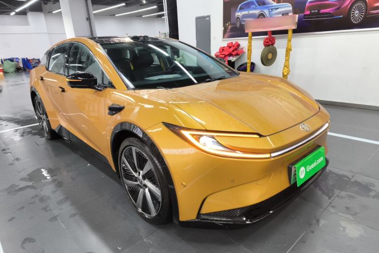 Used Toyota bZ5 2025 Model 630 PRO Smart Driving Edition Front Right 45 Deg