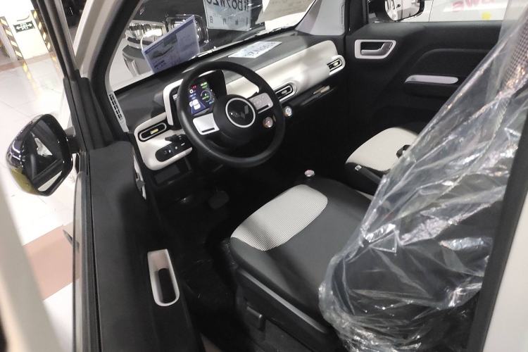 Used Wuling Hongguang MINIEV 2024 3rd Generation 215km Youth Edition