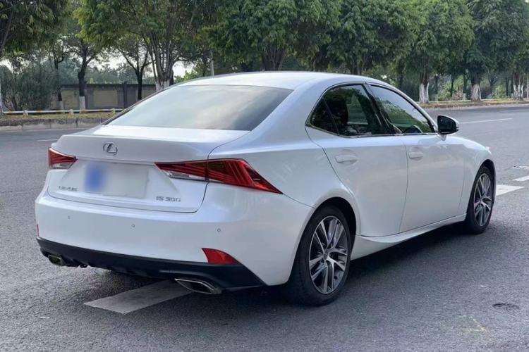 Used Lexus IS 2017 300 FENGSHANG Edition