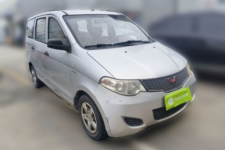 Used Wuling Hongguang 2014 1.5L Base Version Front Right 45 Deg