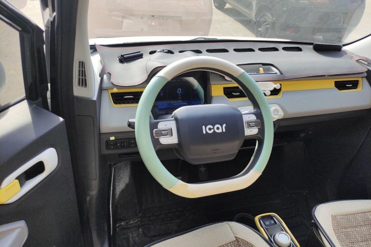 Used Chery QQ Ice Cream 2022 120km Conical Shape Lithium Iron Phosphate Steering Wheel