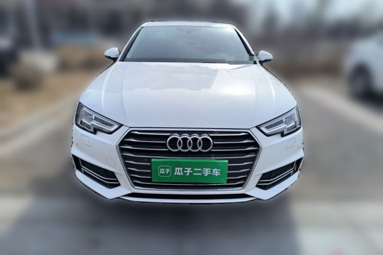 Used Audi A4L 2019 40 TFSI Ambition China VI

