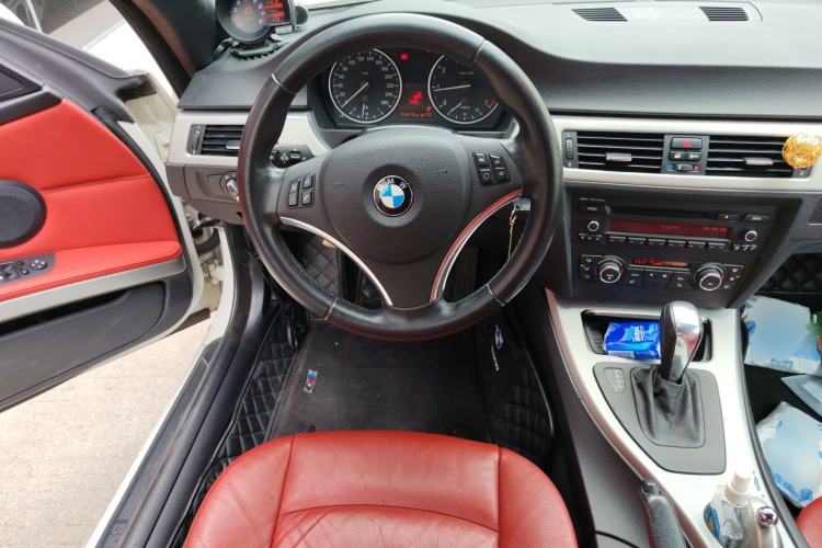 Used BMW 3 Series 2011 320i Convertible Coupe Steering Wheel